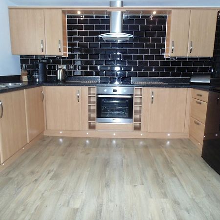 Awel Y Mor Appartement Llanelli Buitenkant foto
