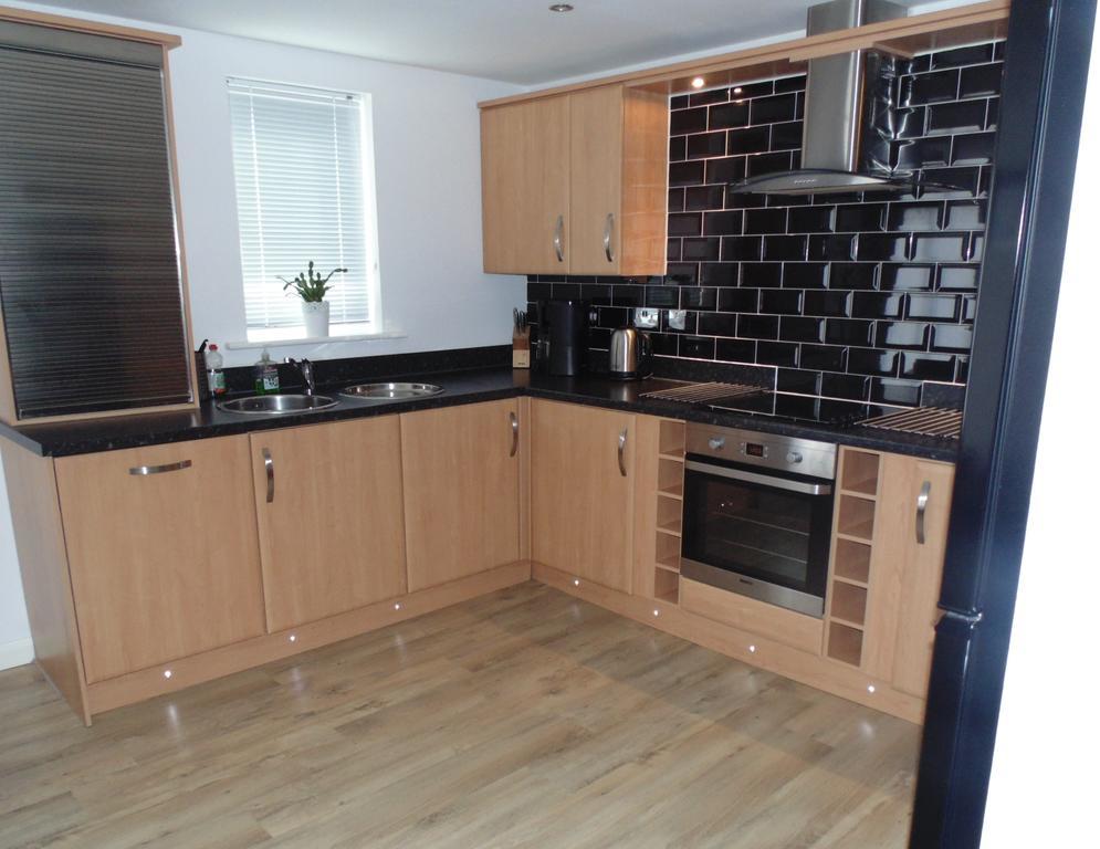 Awel Y Mor Appartement Llanelli Buitenkant foto